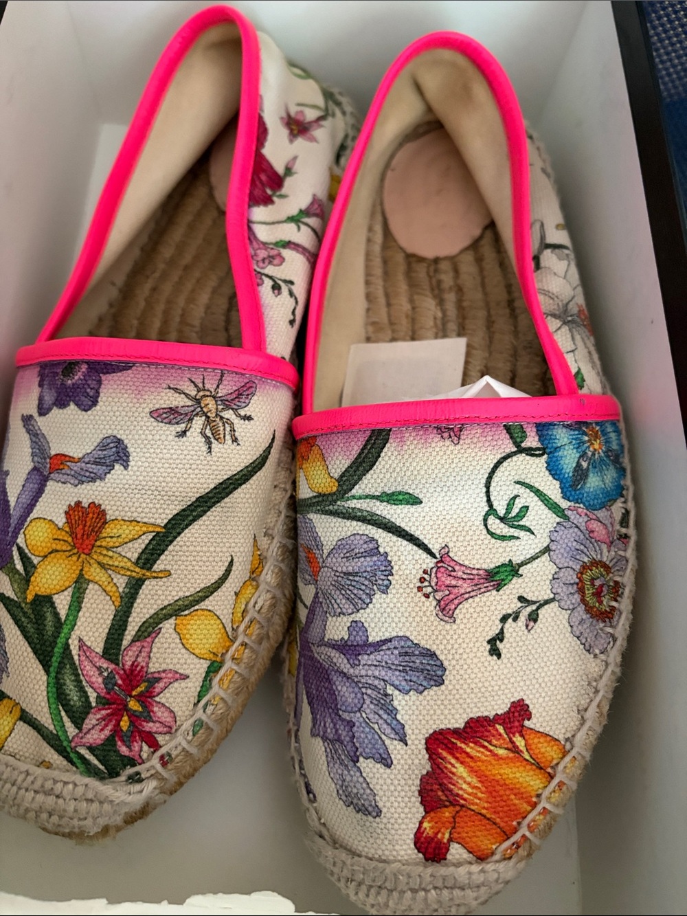Gucci Floral Canvas Espadrilles with Hot Pink Trim - Picture 6 of 8